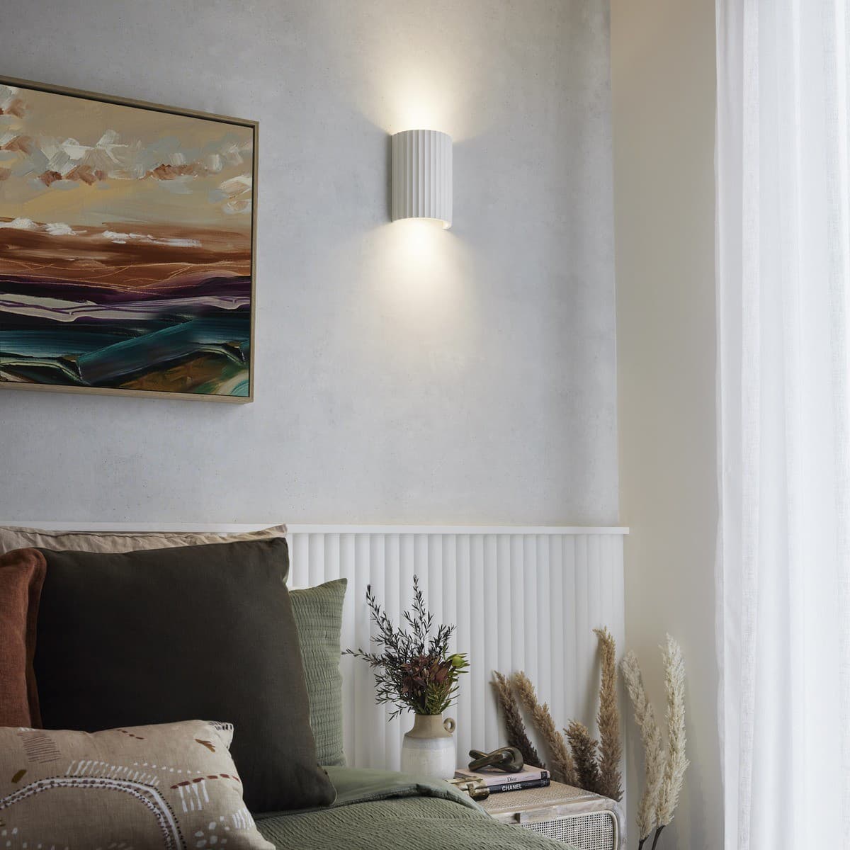 MFL Gypsum 2 Light Up/Down Wall Bracket in Ribbed White-img-3
