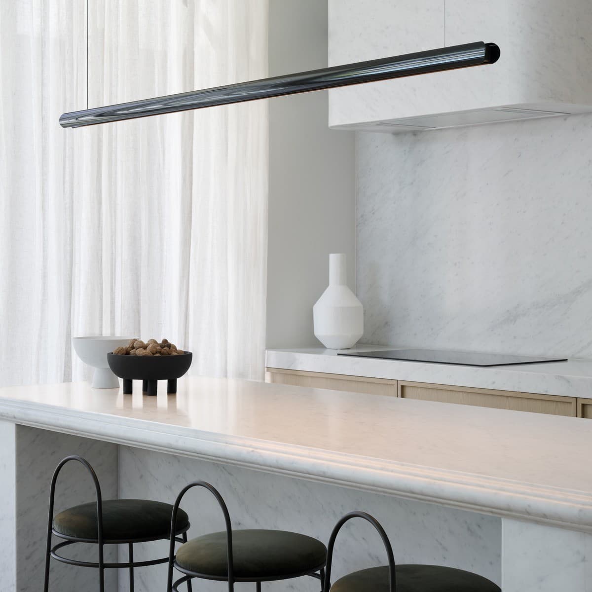 Strix III 1.8m Curved Shade Only in Gloss Black-img-2