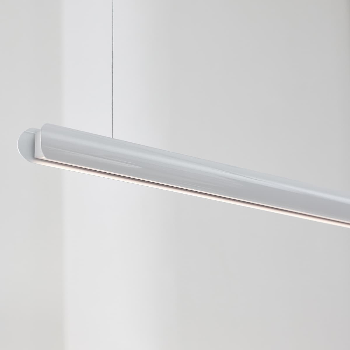 Strix III 1.8m Curved Shade Only in Gloss White