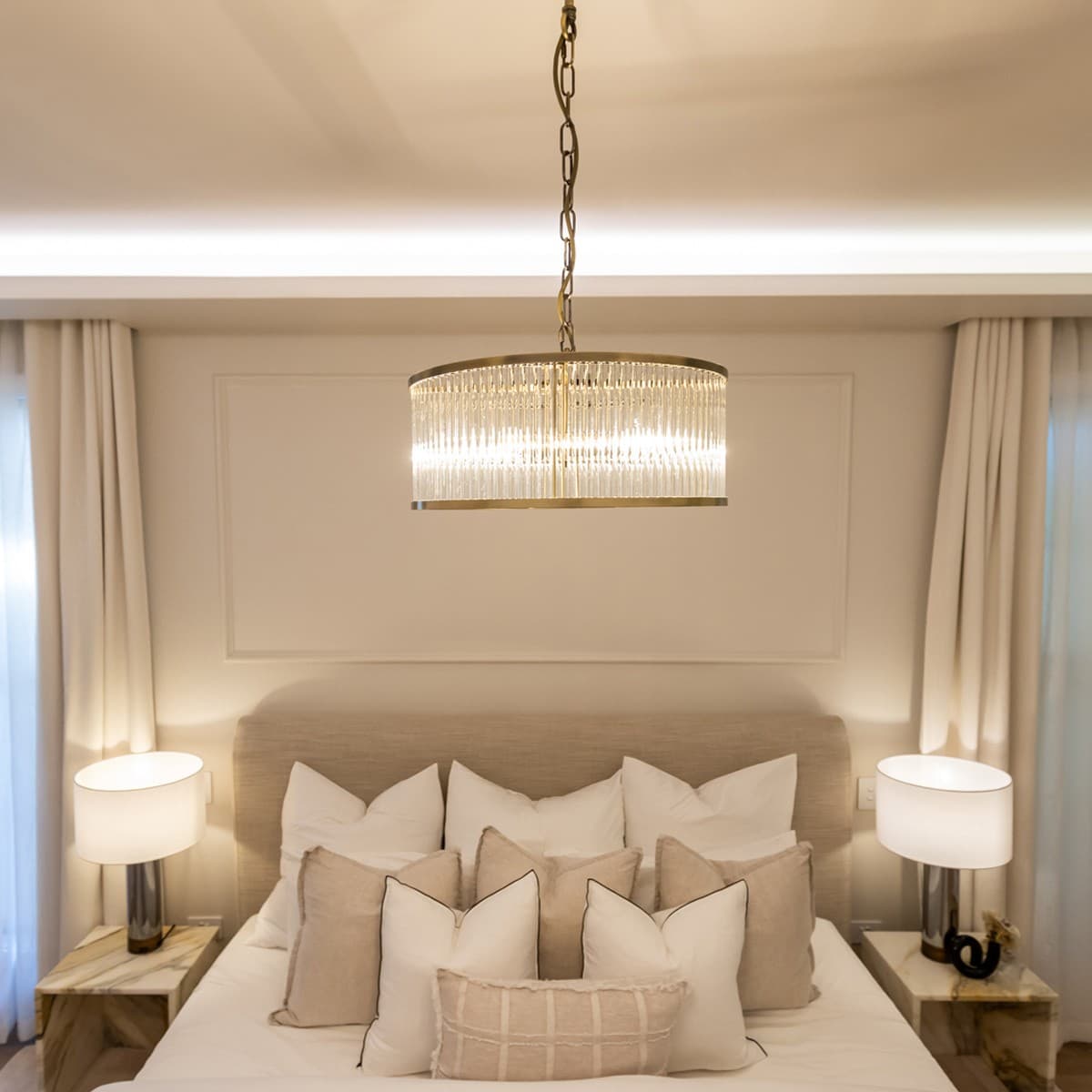 Corbelle 4 Light Pendant in Antique Brass-img-3