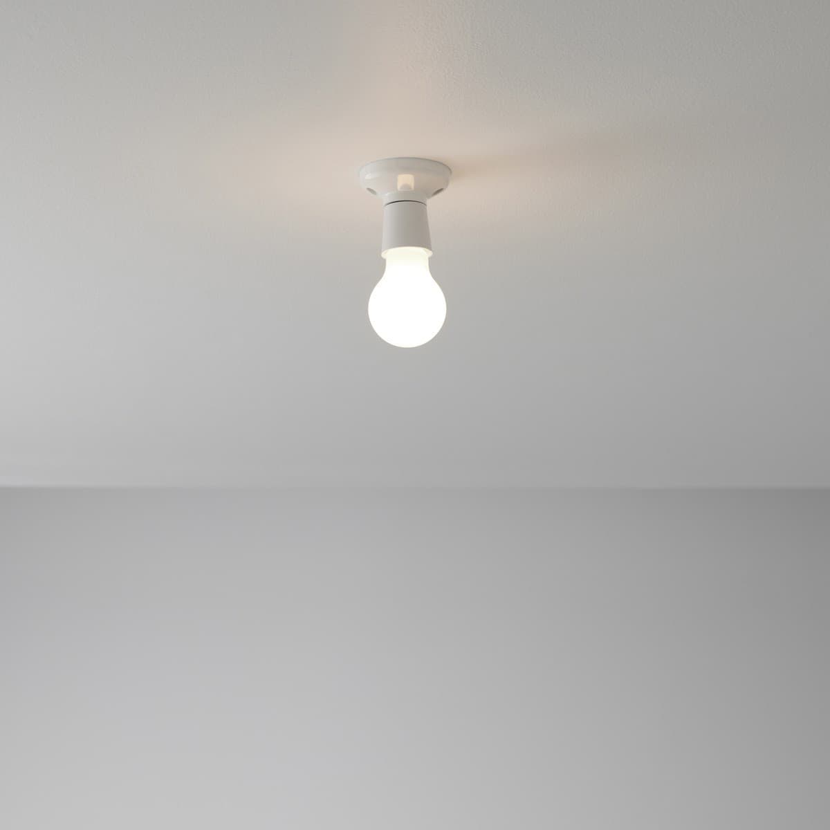 Maine 1 Light Batten Fix in Brass