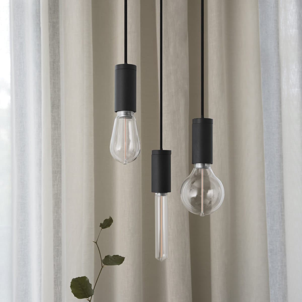 Lucci Sole 3W LED ST64 Pilot ES Globe with Clear Glass in Warm White-img-7