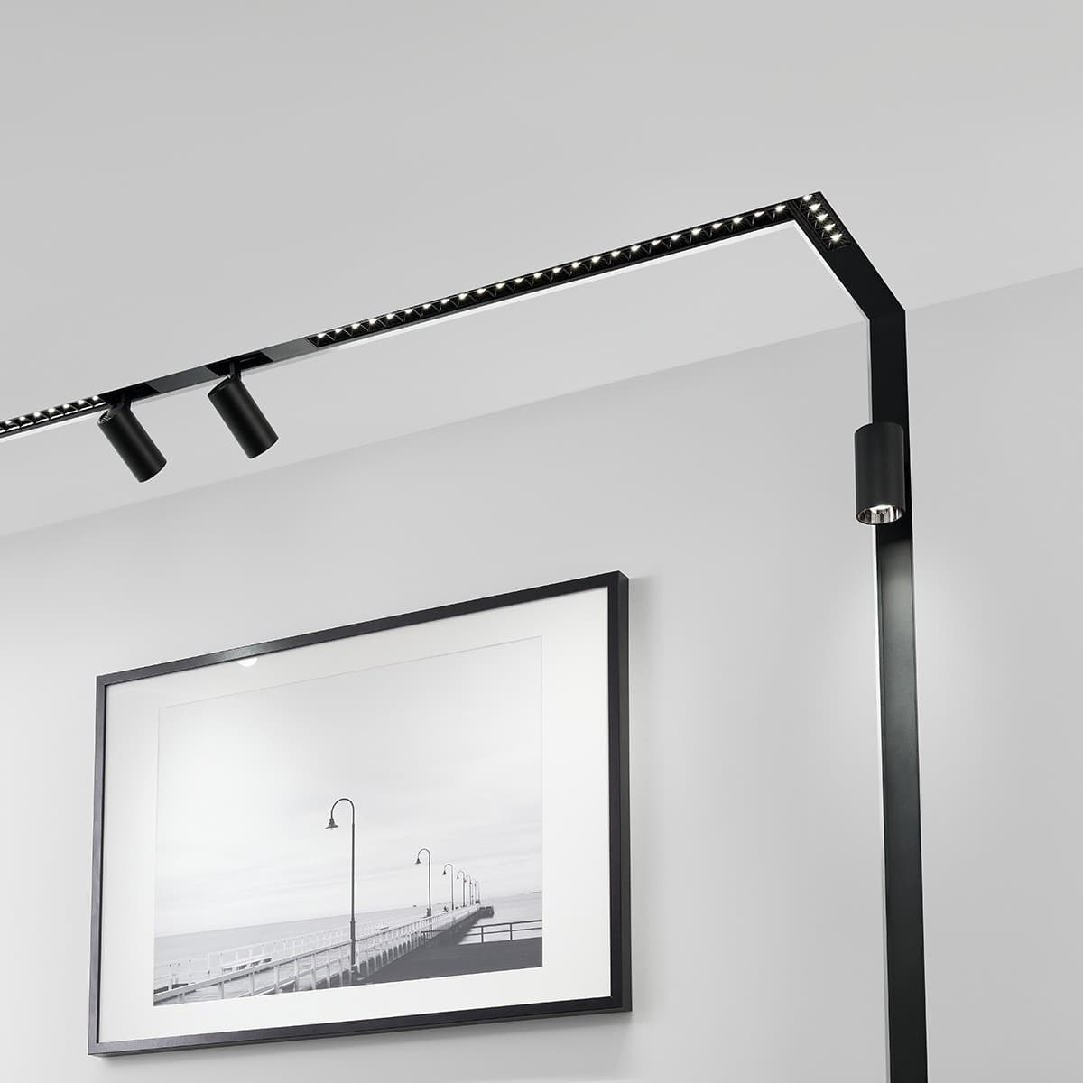 MFL Induction 5 Light COB Linear Track Light in Black-img-2