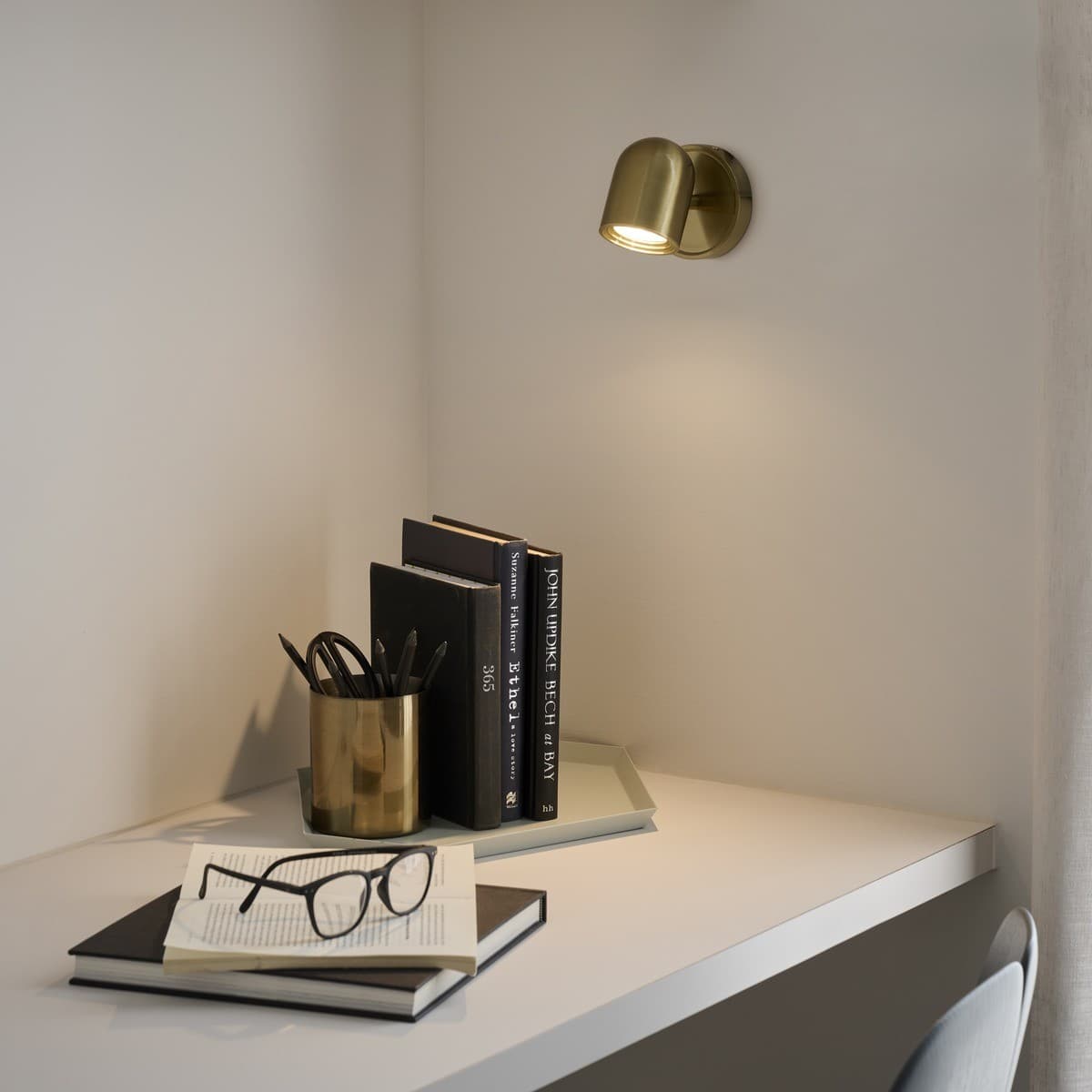 Rok 1 Light Spotlight in Aged Brass-img-2