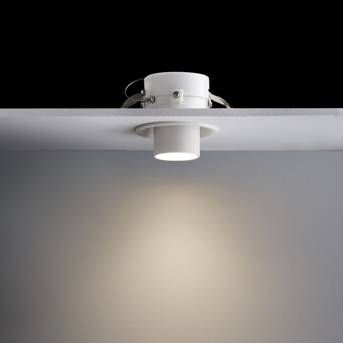 Luton GU10 Recessed Gimble 93mm Cut Out Downlight in White