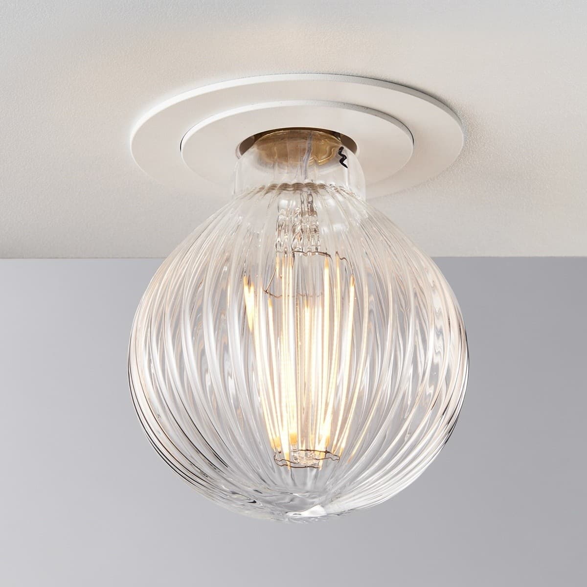 MFL Click White Trim ES Lamp Holder-img-6
