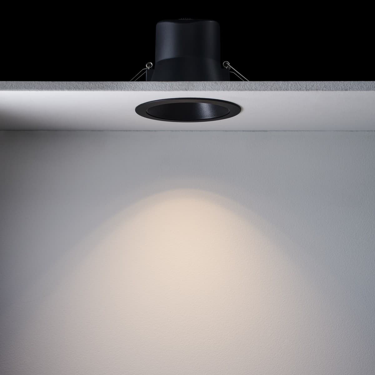 Flare LED Recessed Tri Colour Cut Out 90mm Downlight in Black-img-9