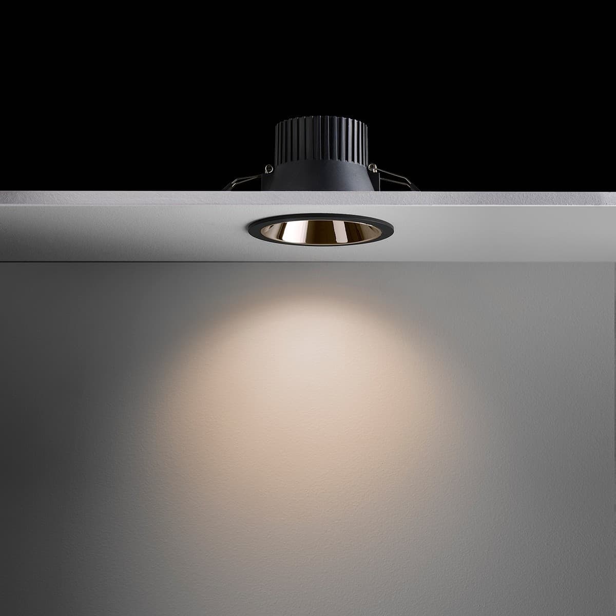 Zesta LED CCT Recessed 90mm Cut Out Downlight in Black with Chrome Reflector-img-2