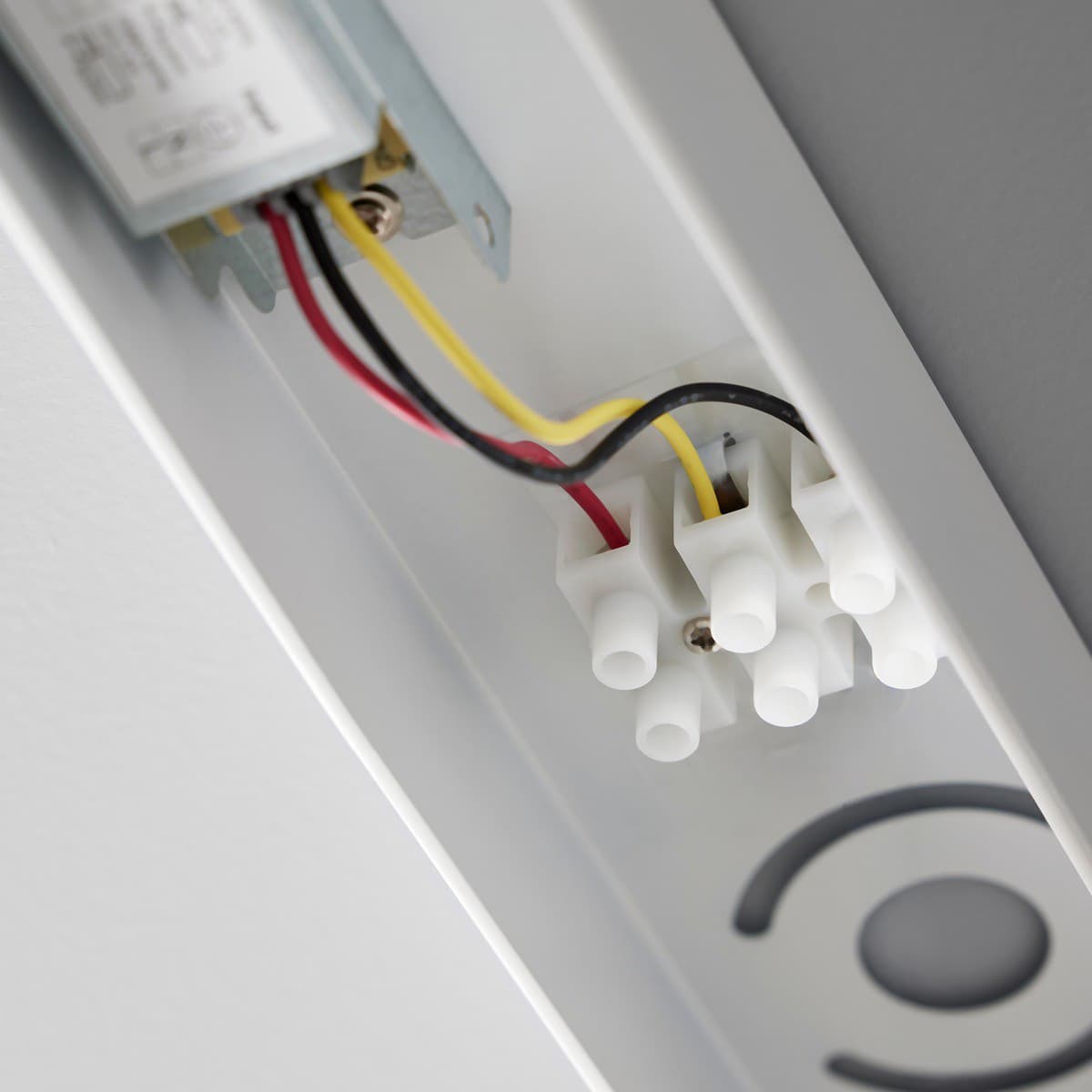 GE Riker 1200mm LED Dual Wattage CCT Batten in White-img-6