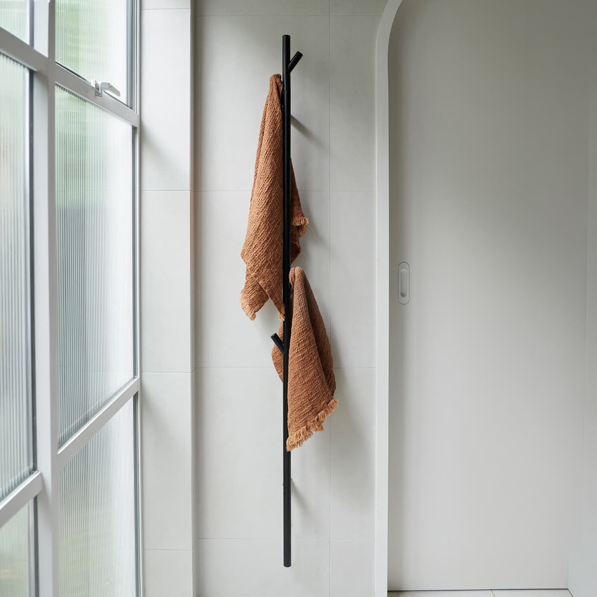 Silhouette Vertical Heated Towel Rail in Black-img-4
