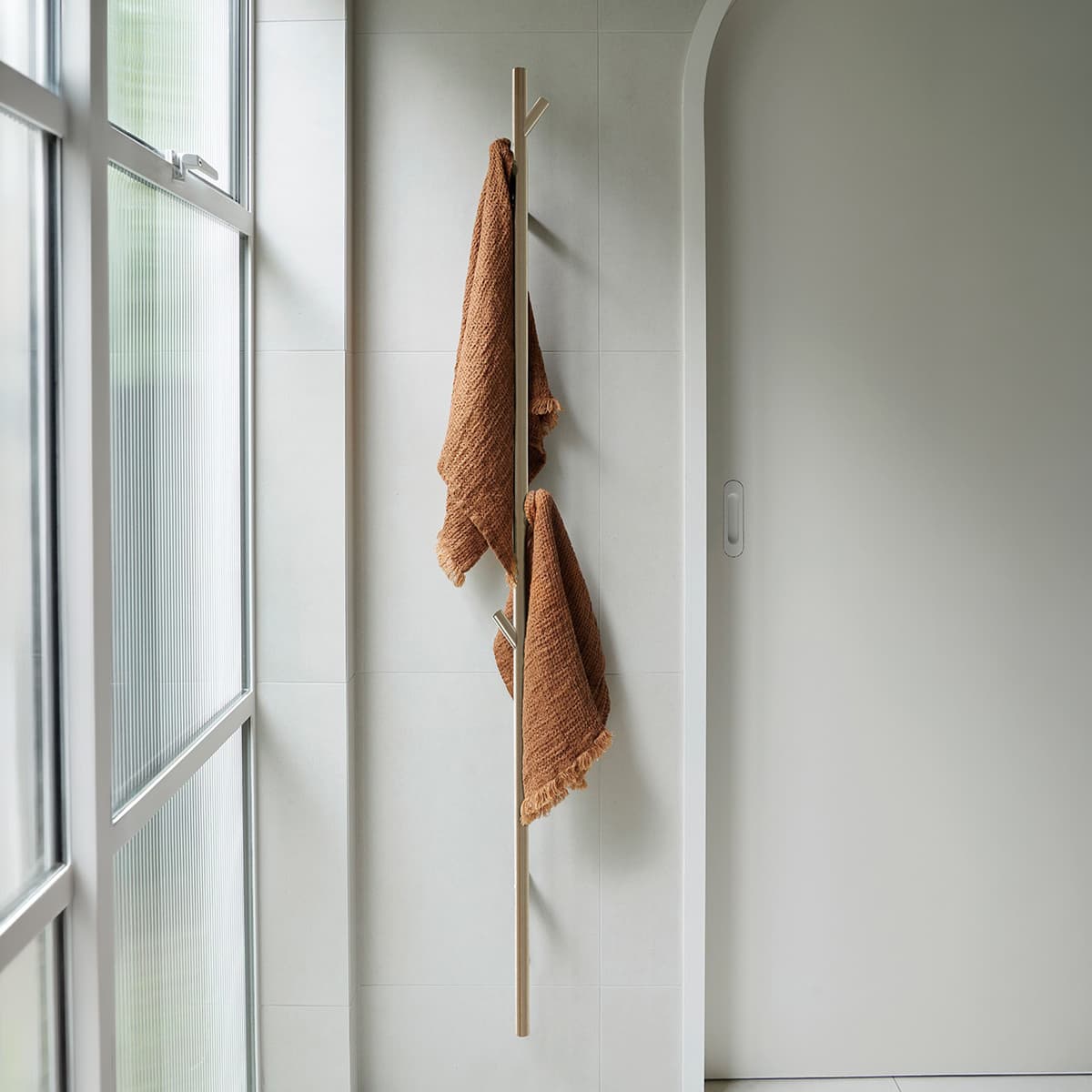 Silhouette Vertical Heated Towel Rail in Chrome-img-4