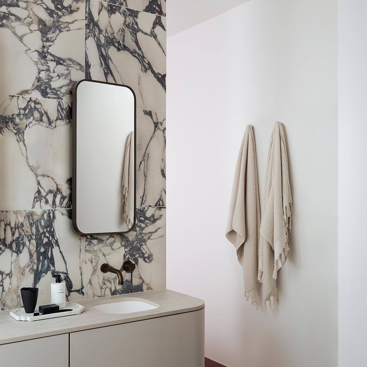 Contour Rectangle Mirror Frame Only in Bronze-img-4
