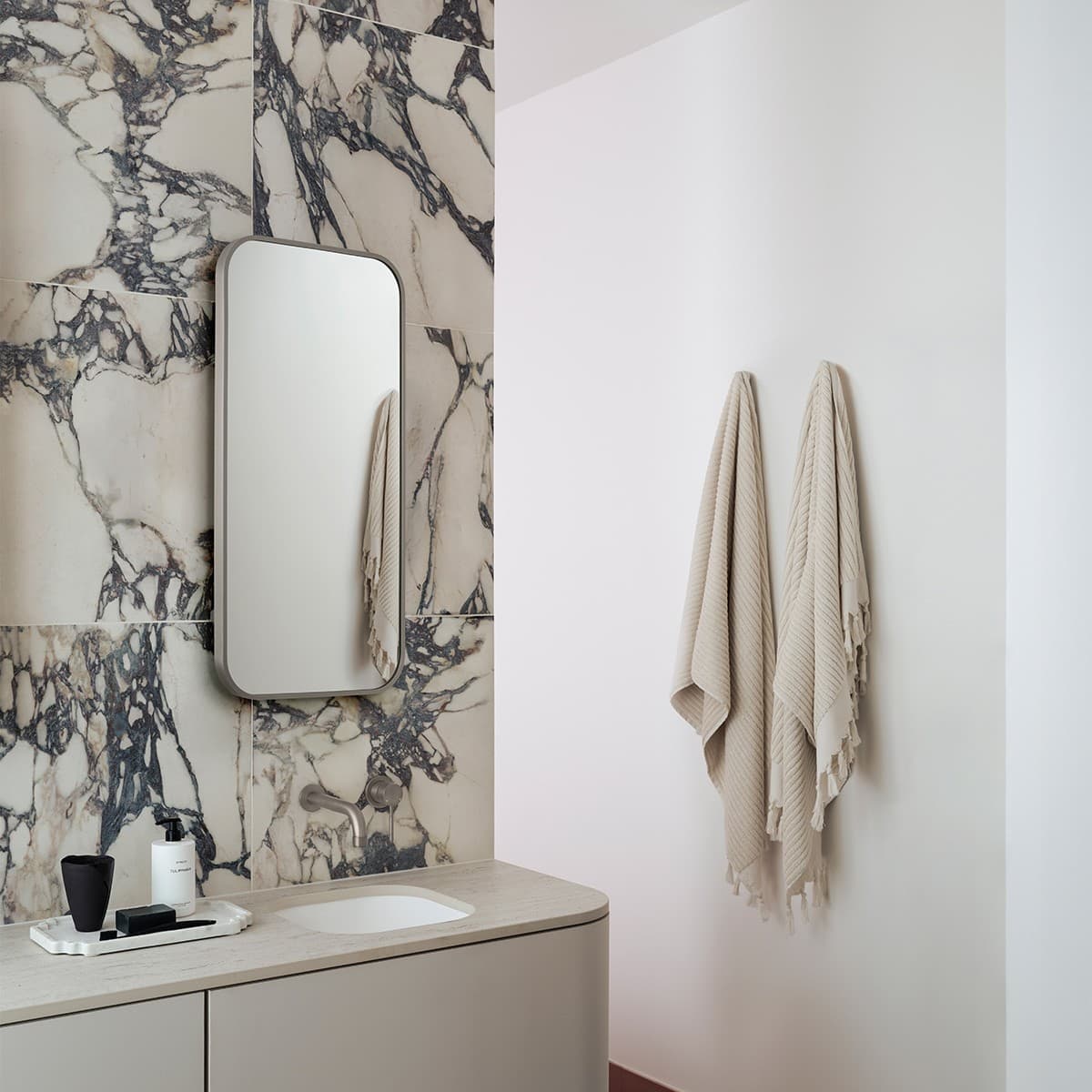 Contour Rectangle LED Backlit Mirror in White-img-5