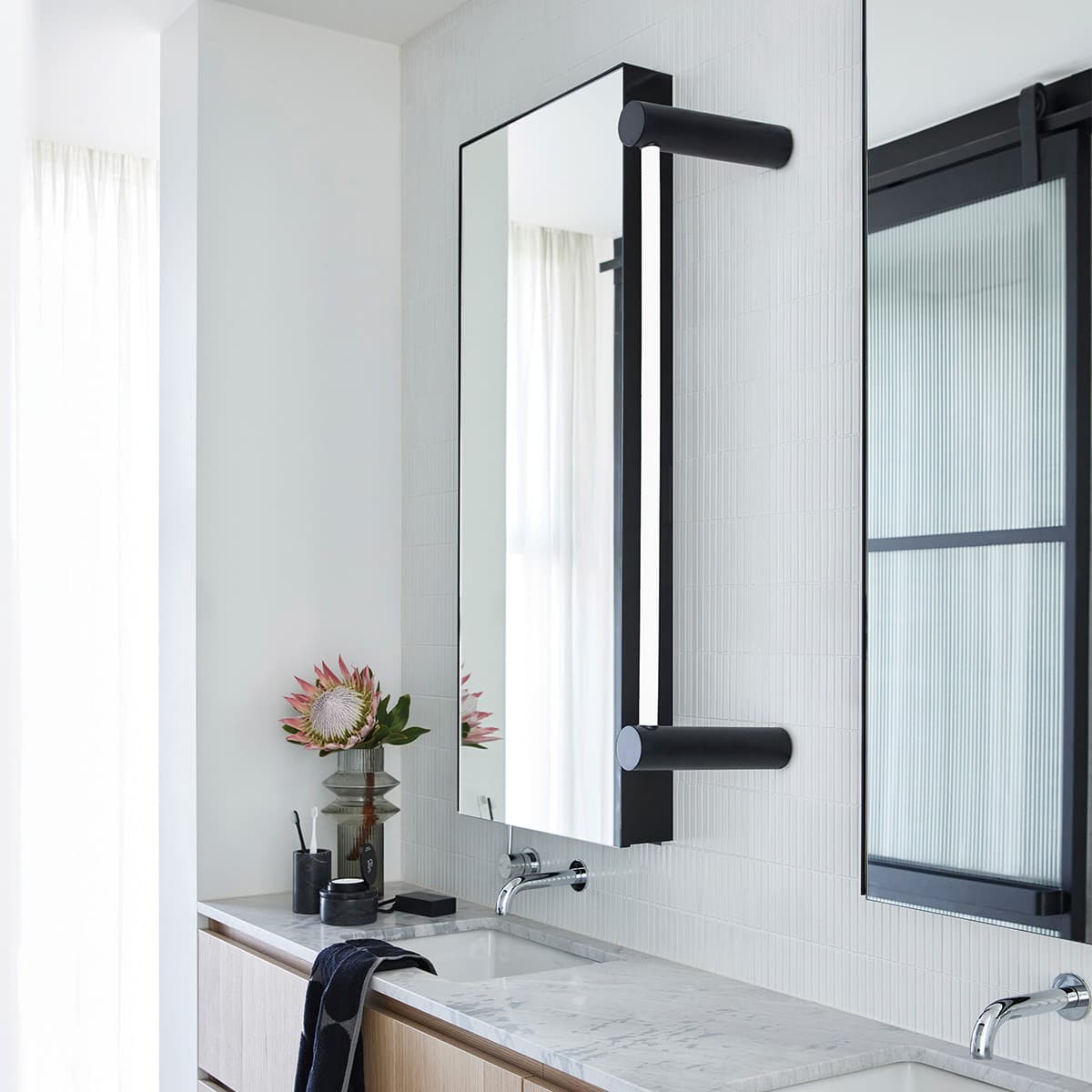 MFL Obi LED Light Tube Wall Bracket in Black-img-3