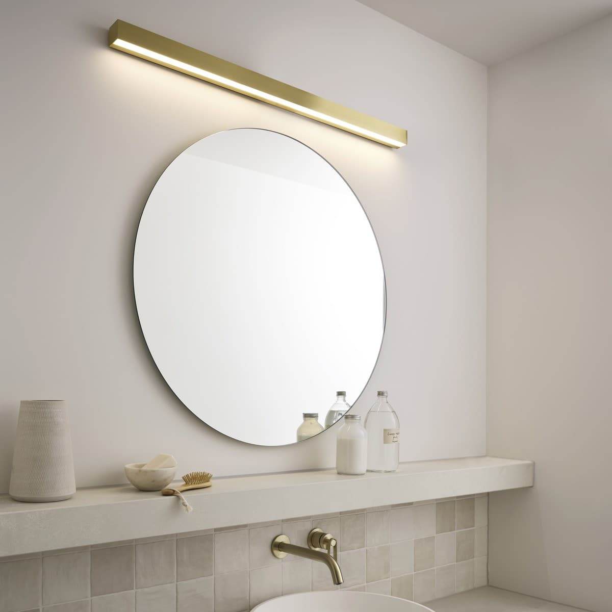 Vector 900mm LED Colour-Switching Wall Sconce in Brass