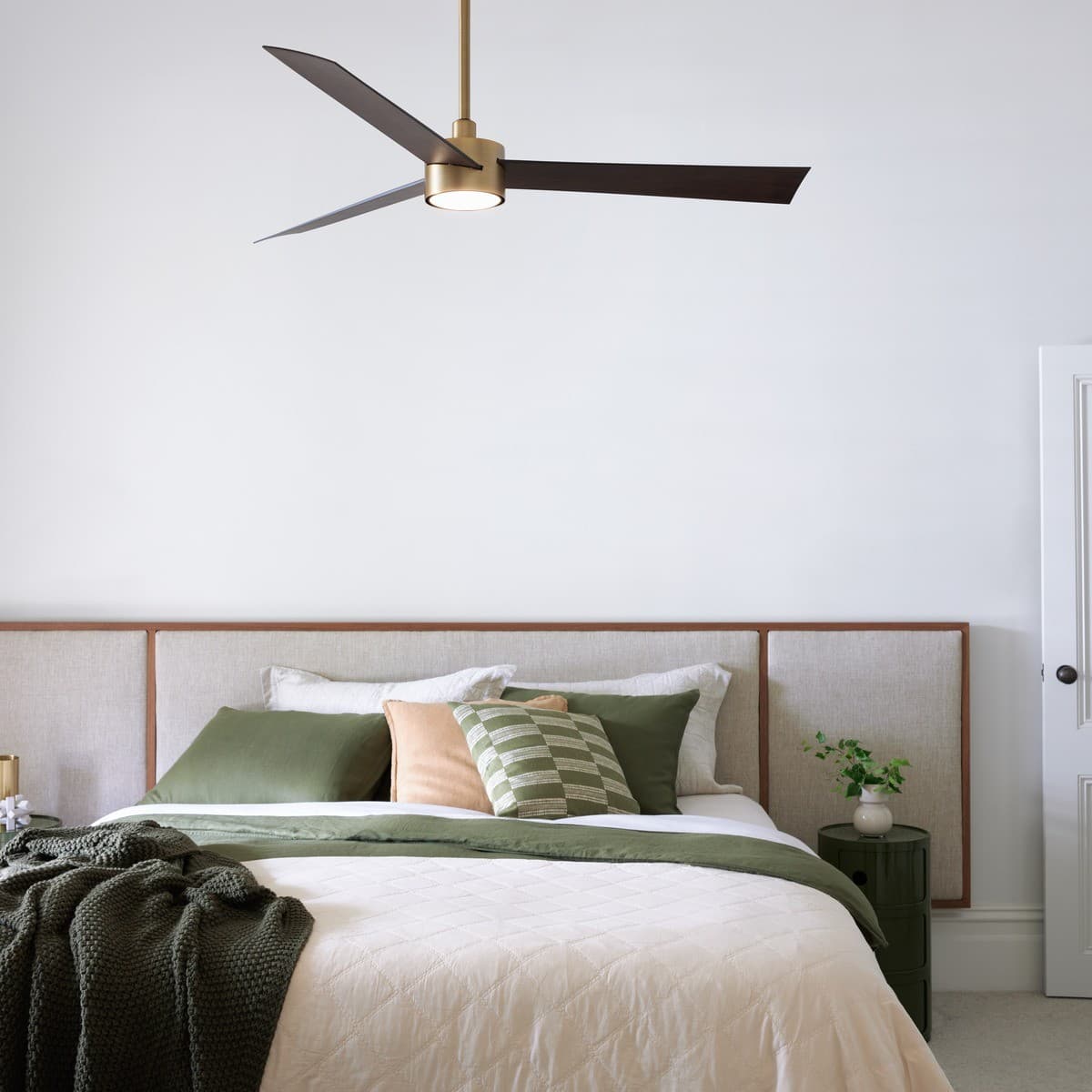 Climate IV 132cm DC Fan with Light in Antique Brass with Walnut Blades-img-3