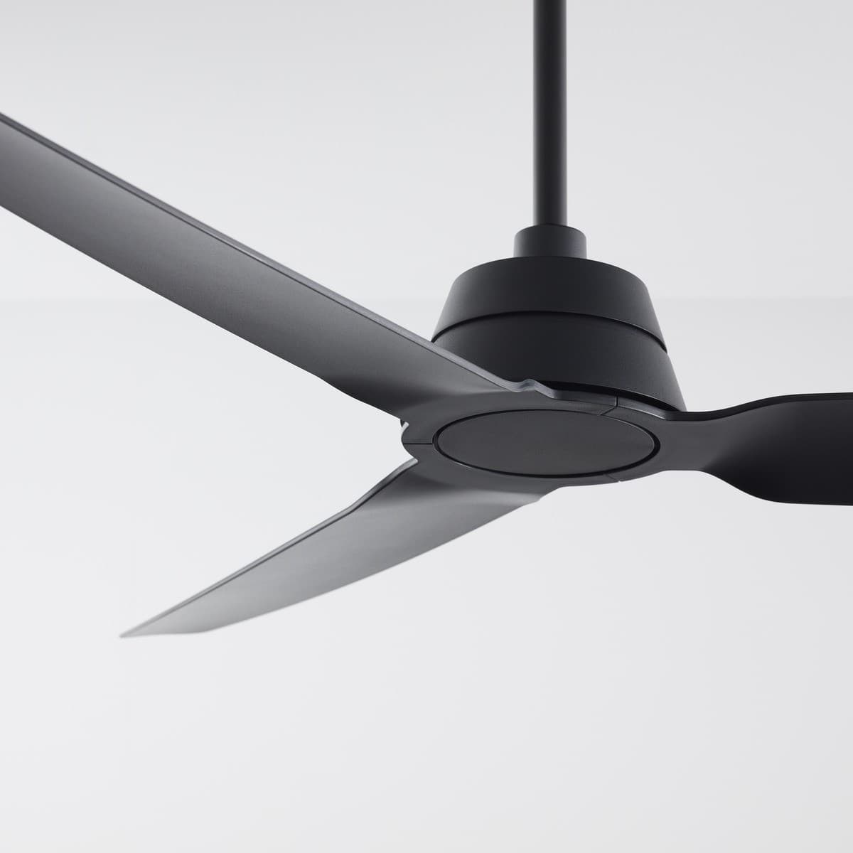 Sainz 132cm DC Fan only in Black-img-4