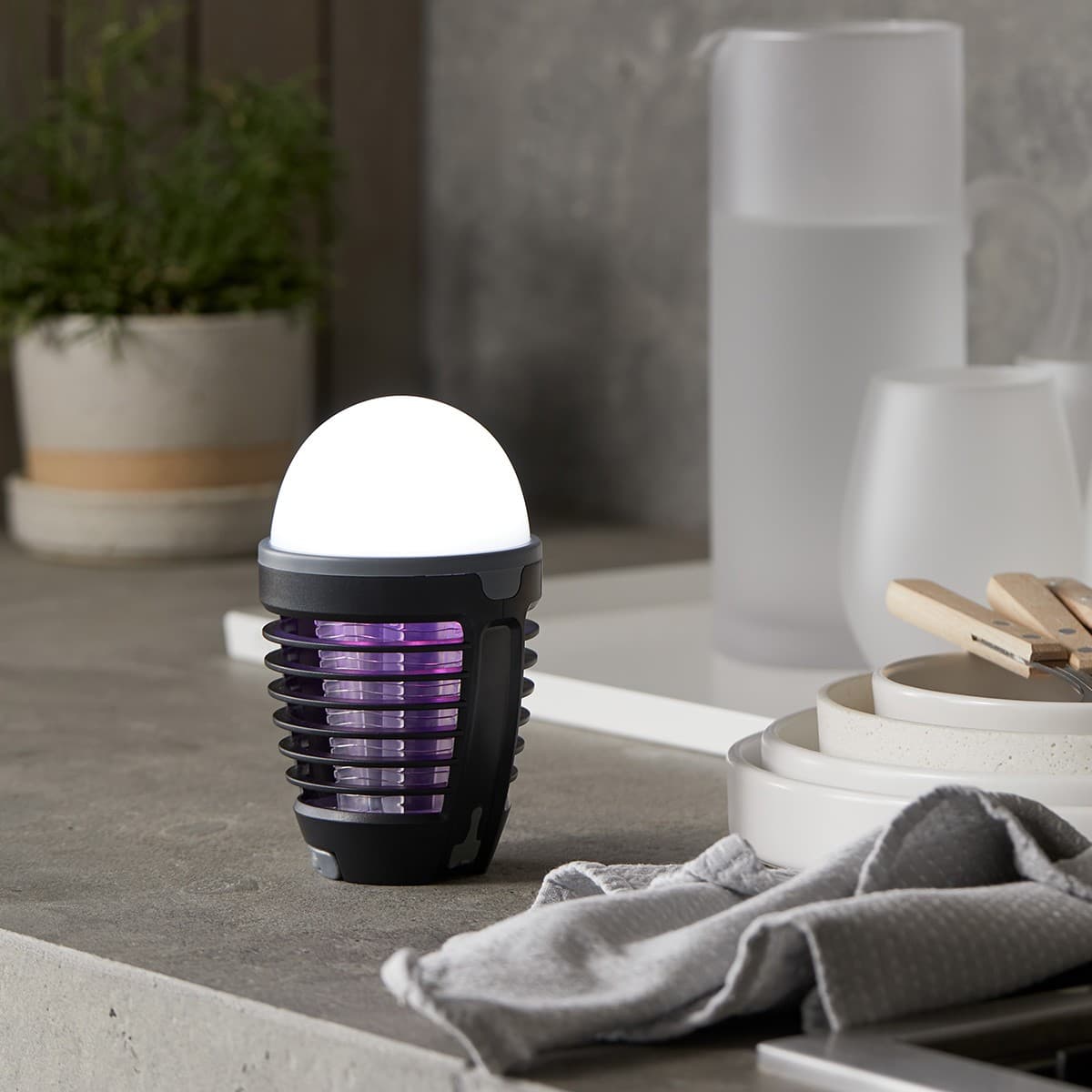 Small Mozzie Zapper with LED Light portable Table Lamp-img-2