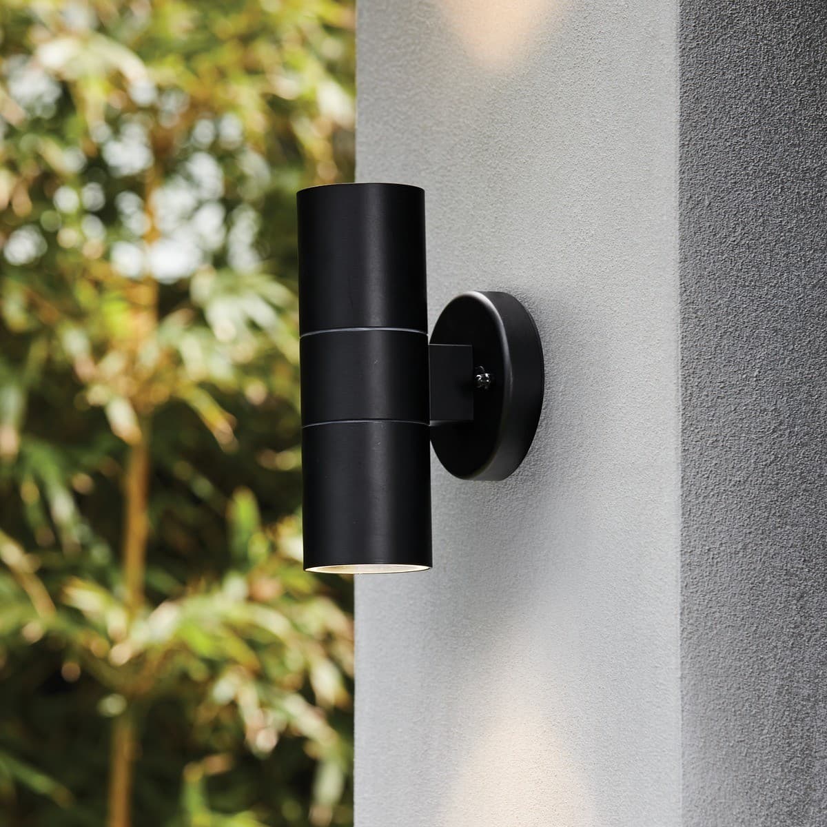 Sentinel 2 Light Wall Bracket in Black-img-2