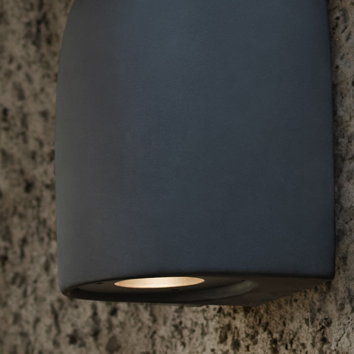 Flinders Sculpt Exterior Wall Bracket in Black-img-3