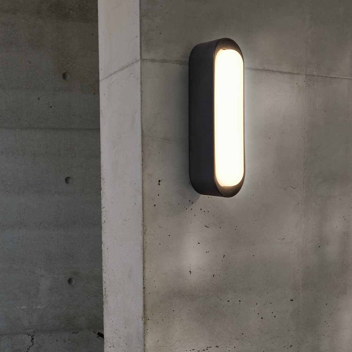 Flinders Crevice S14d Exterior Wall Sconce in Black-img-2