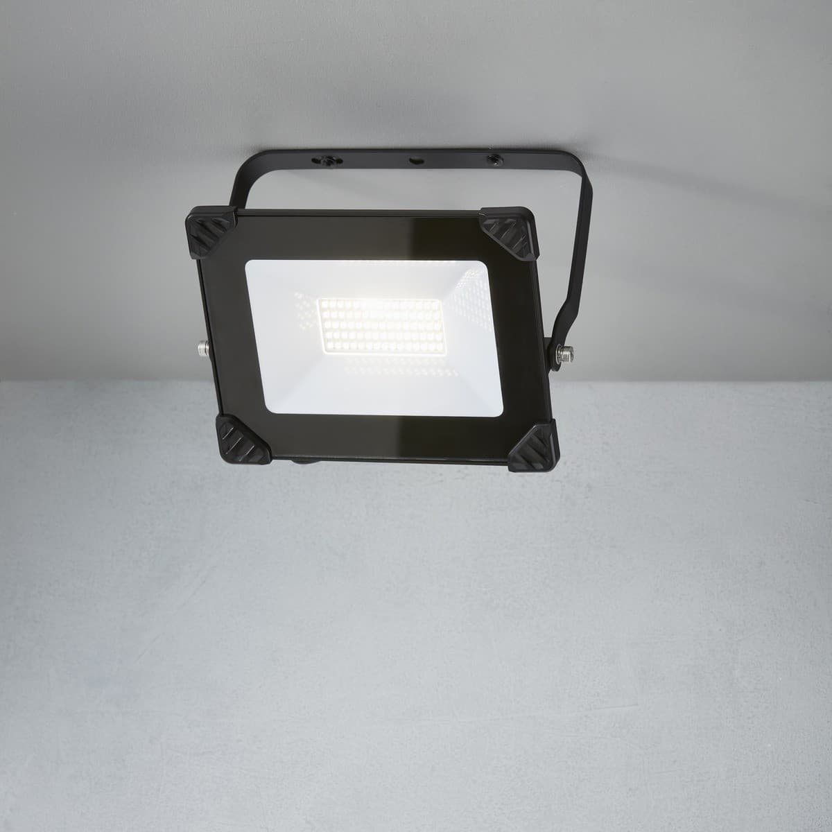 Ledlux Field 50W LED Exterior Flood Light in Black-img-2