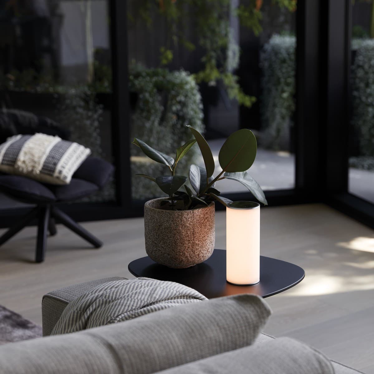 LEDlux Luna LED Colour Change Lamp
