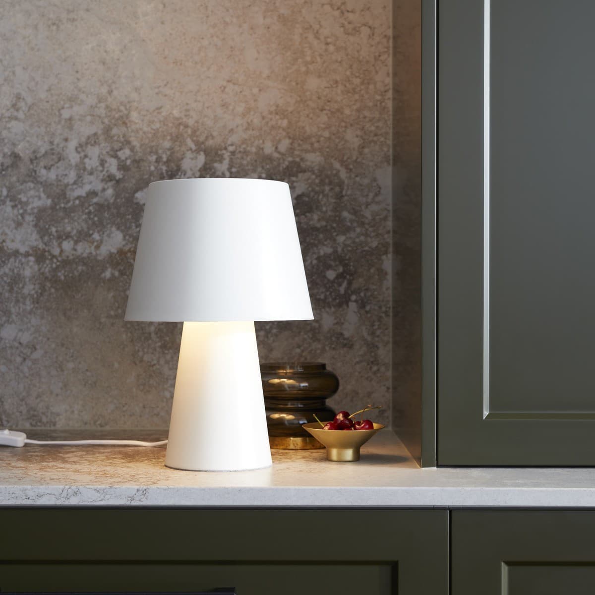 Harris 1 Light Table Lamp in White with Glass Diffuser-img-3