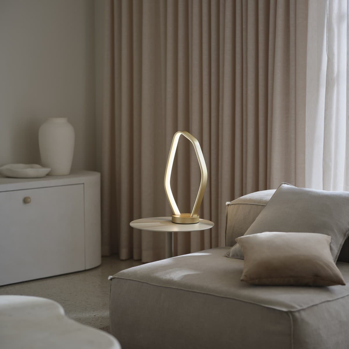 Salina Table Lamp in Brushed Brass-img-3
