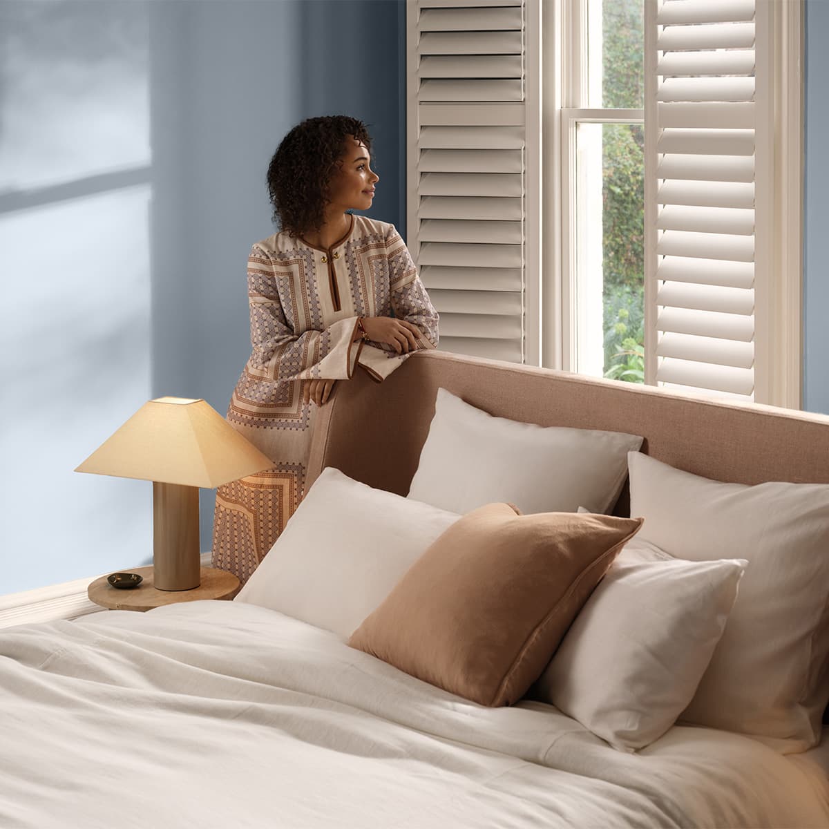Misha Ceramic Table Lamp in Fawn-img-2