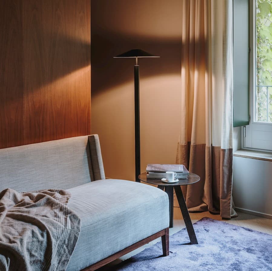 Henri LED Floor Lamp in Gold