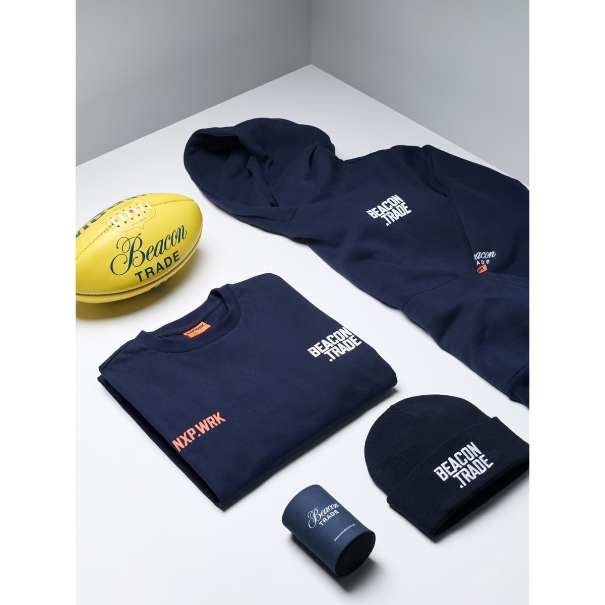 Beacon Trade x NXP Workwear XL Hoodie in Navy-img-3