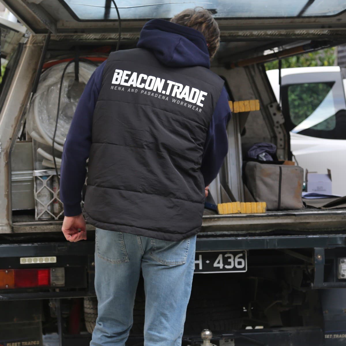 Beacon Trade x NXP Workwear Medium Puffer Vest in Black-img-3