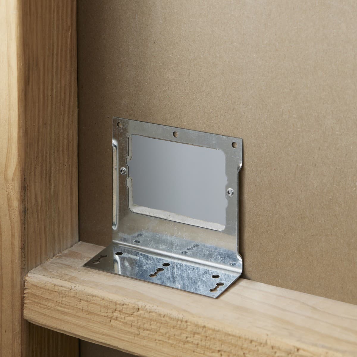 Lucci Power Vertical Mounting Bracket, 20 Pack-img-2