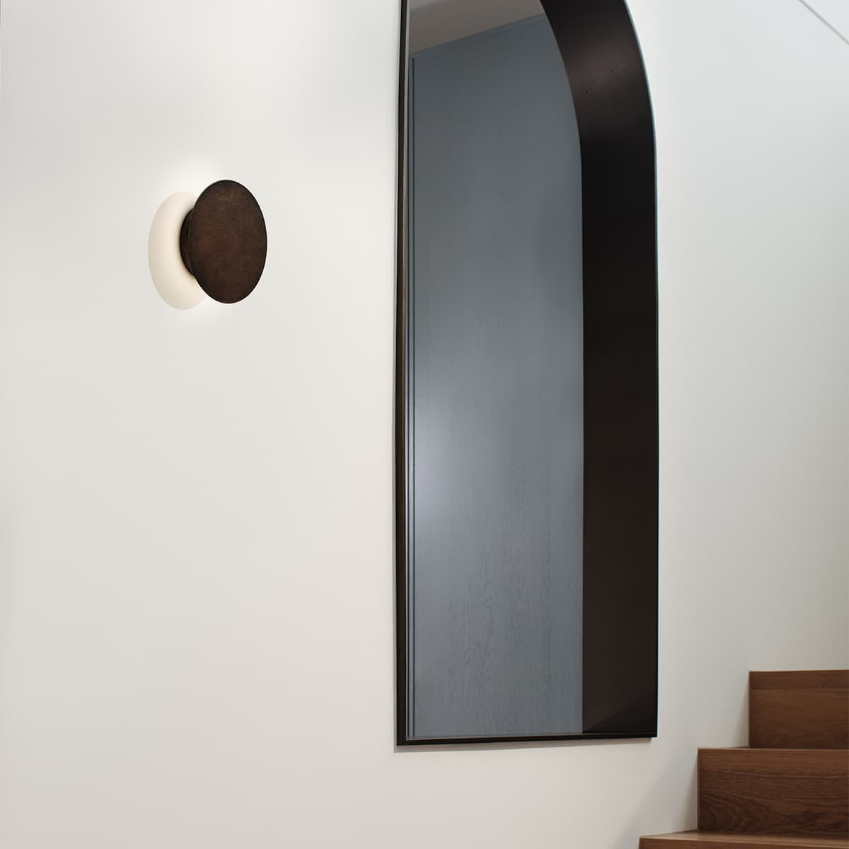 Piatto LED Rechargeable Battery Sconce in Bronze-img-4