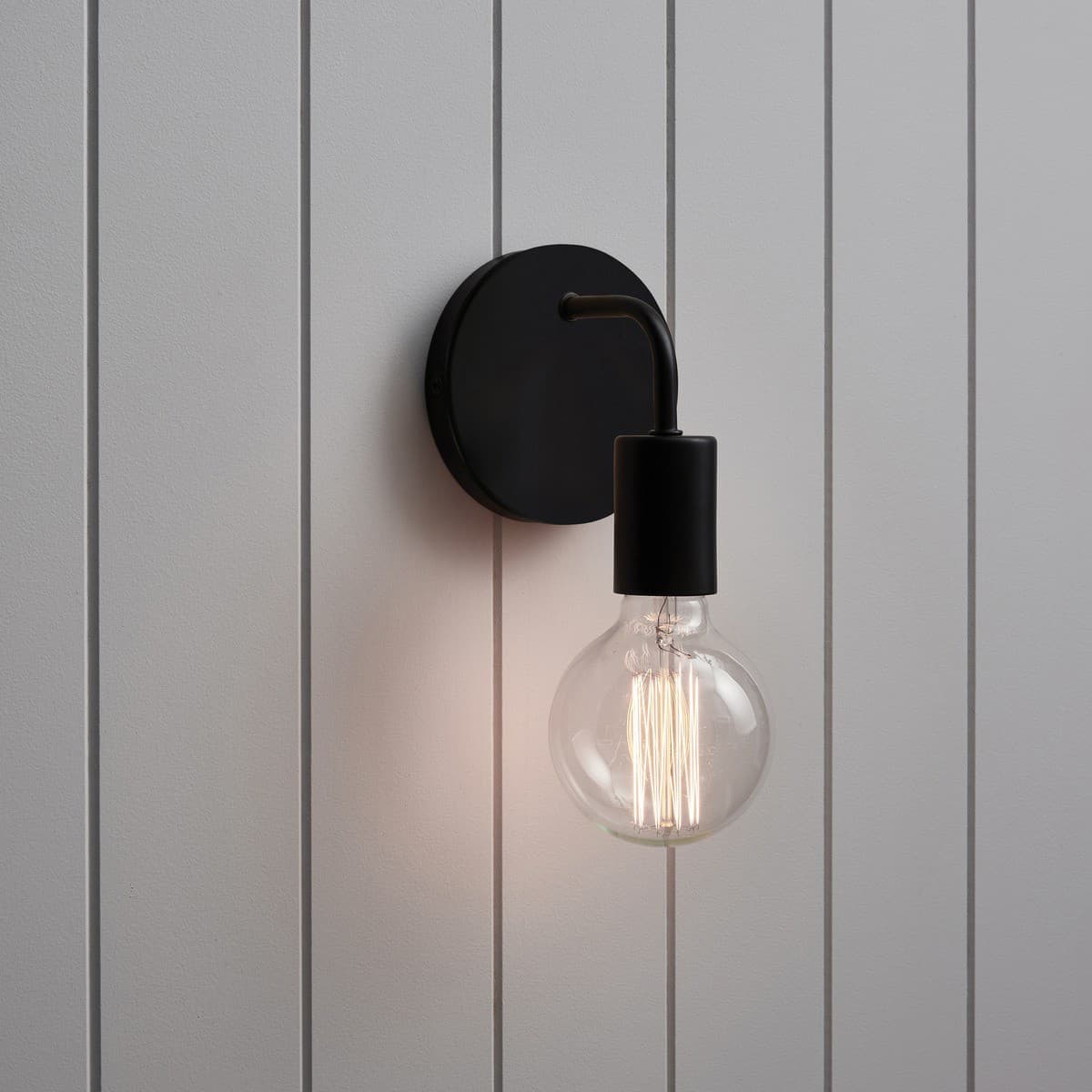 Lanie 1 Light Wall Bracket in Black-img-3