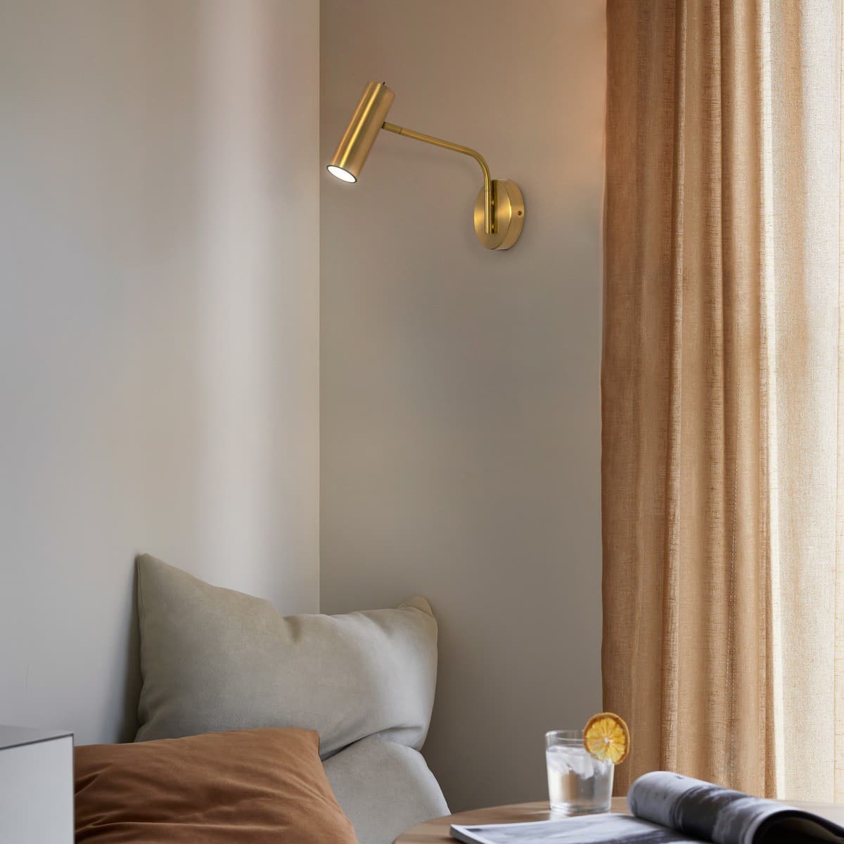 Nevada 1 Light Swing Arm Wall Bracket in Brass