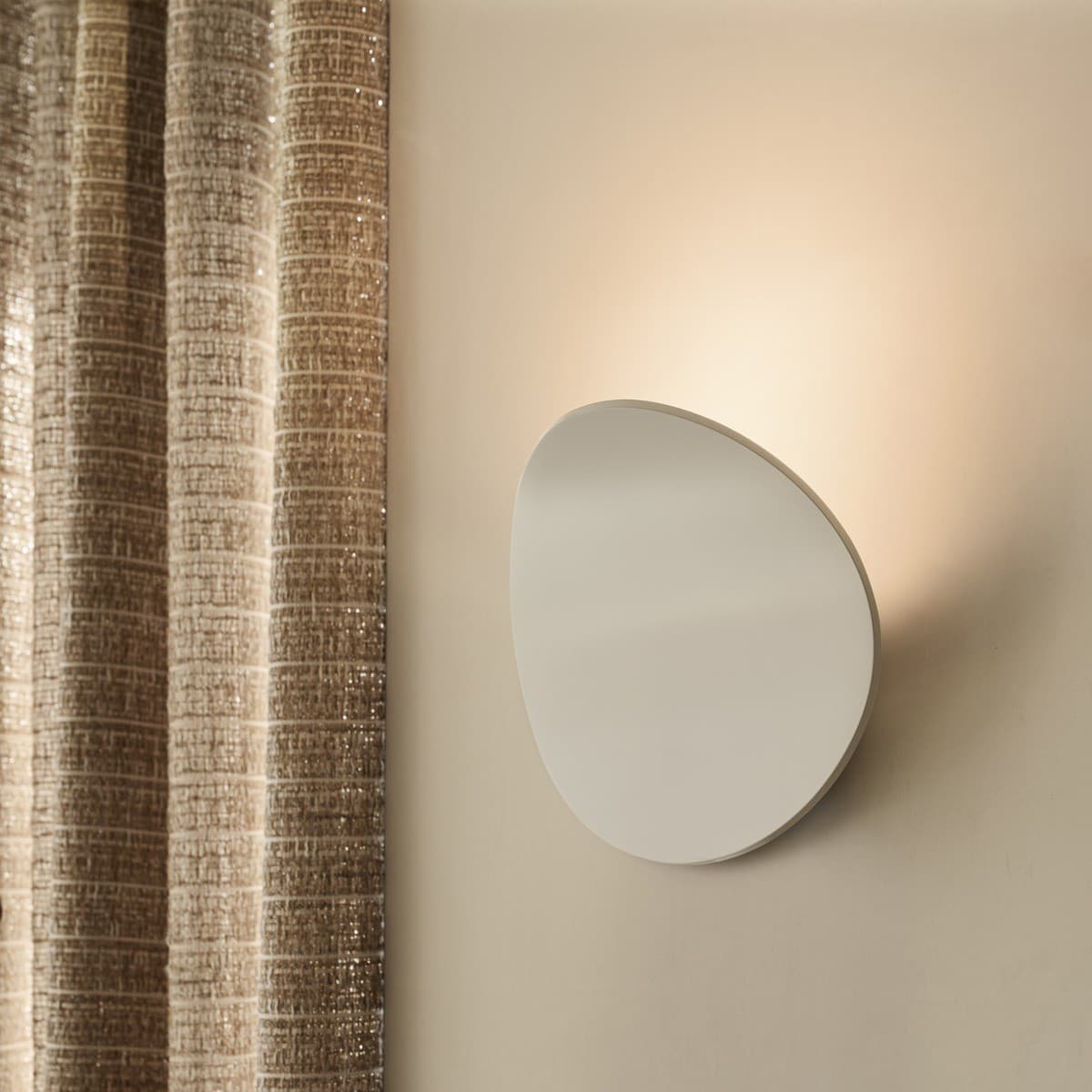 Arial LED Sunset Dimming Wall Sconce in White-img-3