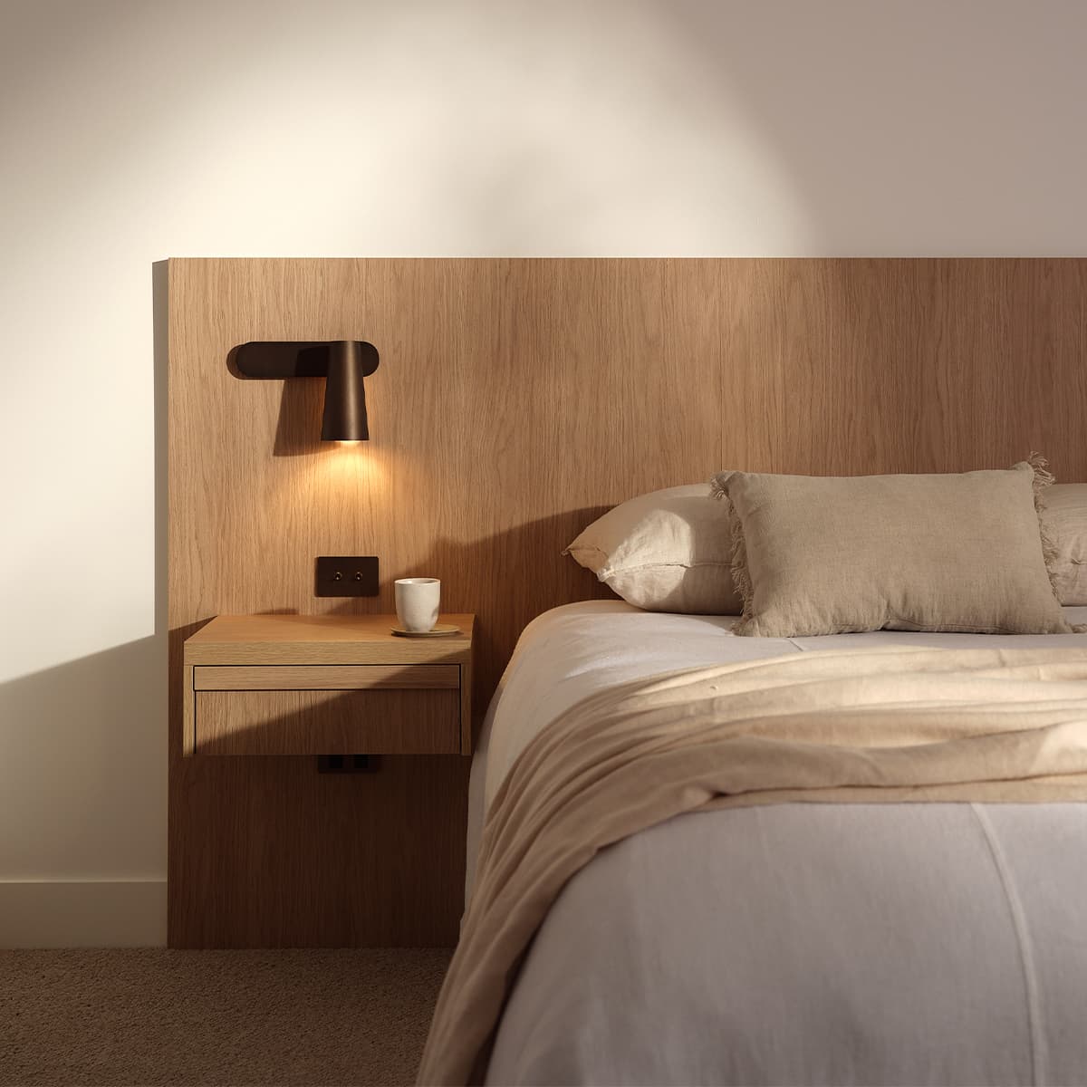 Atlas 1 Light Adjustable Wall Bracket in Bronze-img-10