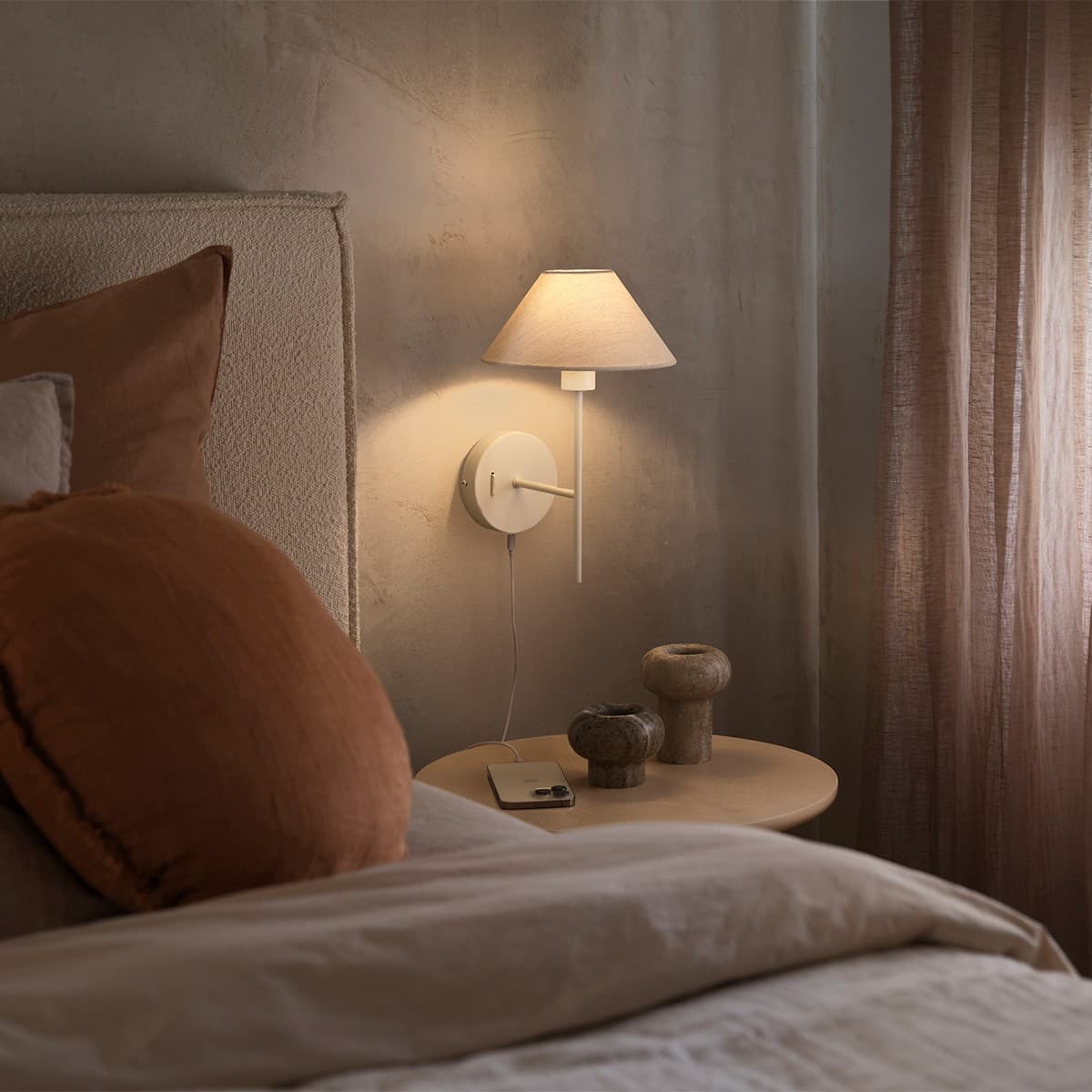 Daria 1 Light Wall Bracket in Chalk