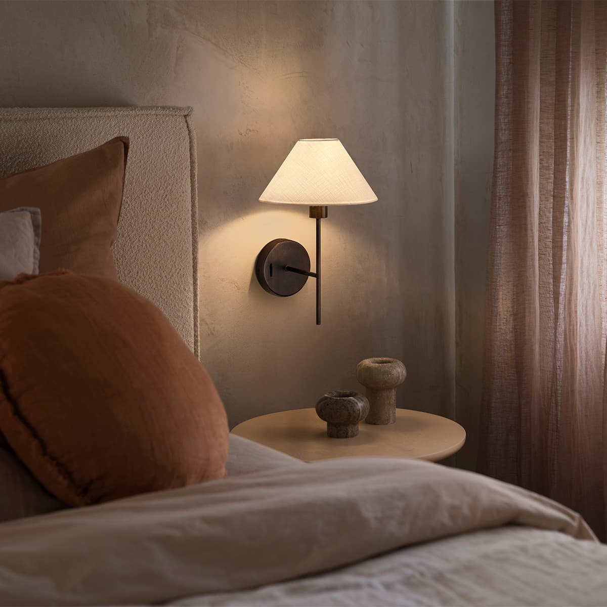 Daria 1 Light Wall Bracket in Bronze-img-8